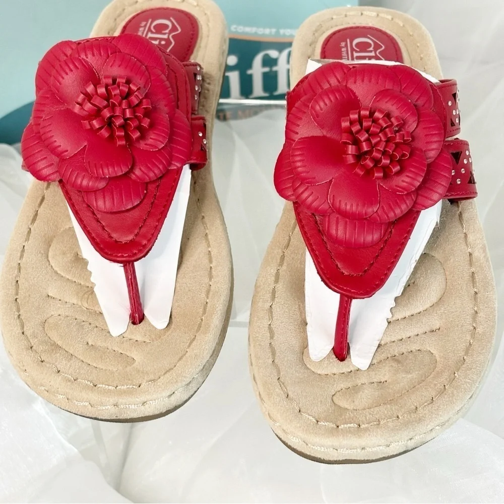 Women's Cliffs by White Mountain Cynthia Thong Sandal Berry Red Smooth